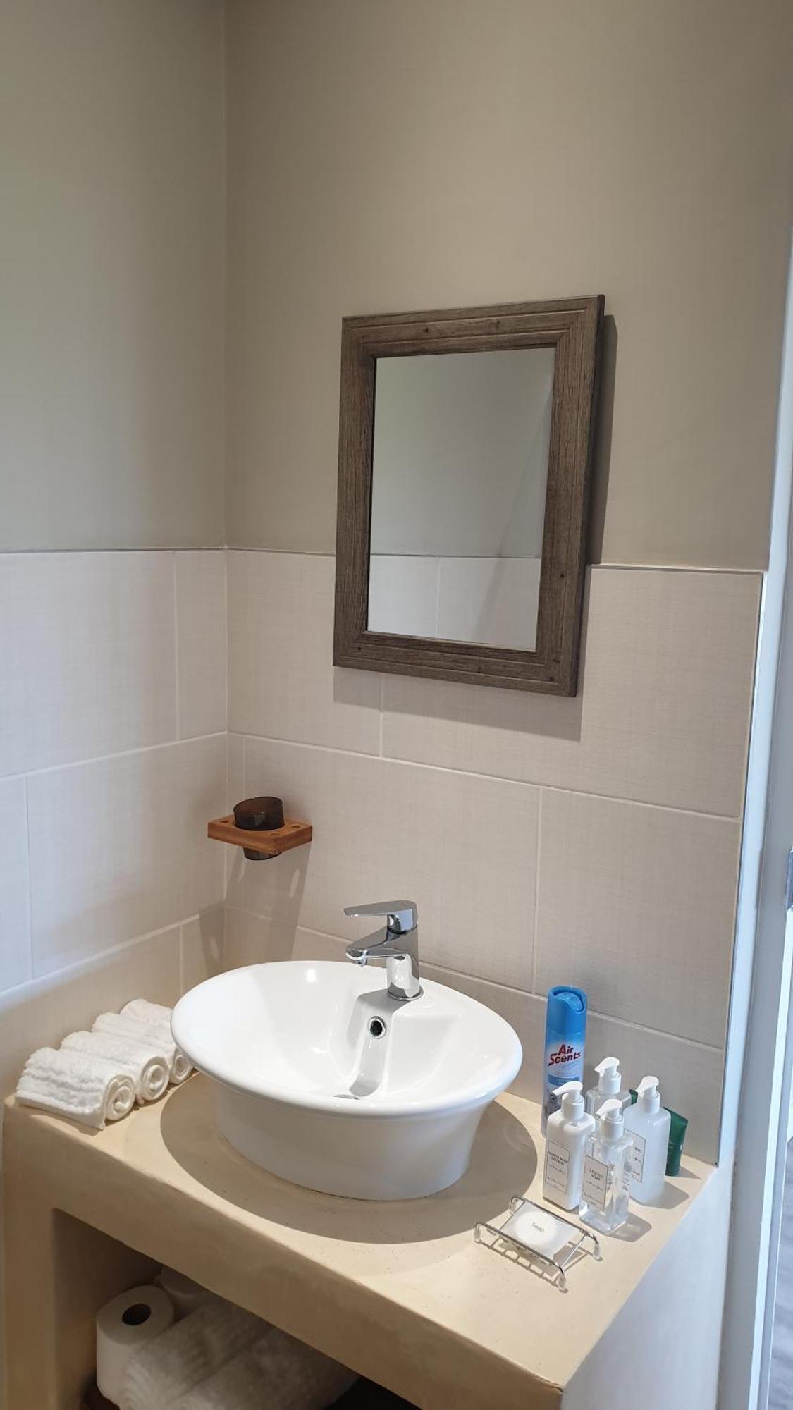 Stonehouse On Main Hotel Struisbaai Quarto foto